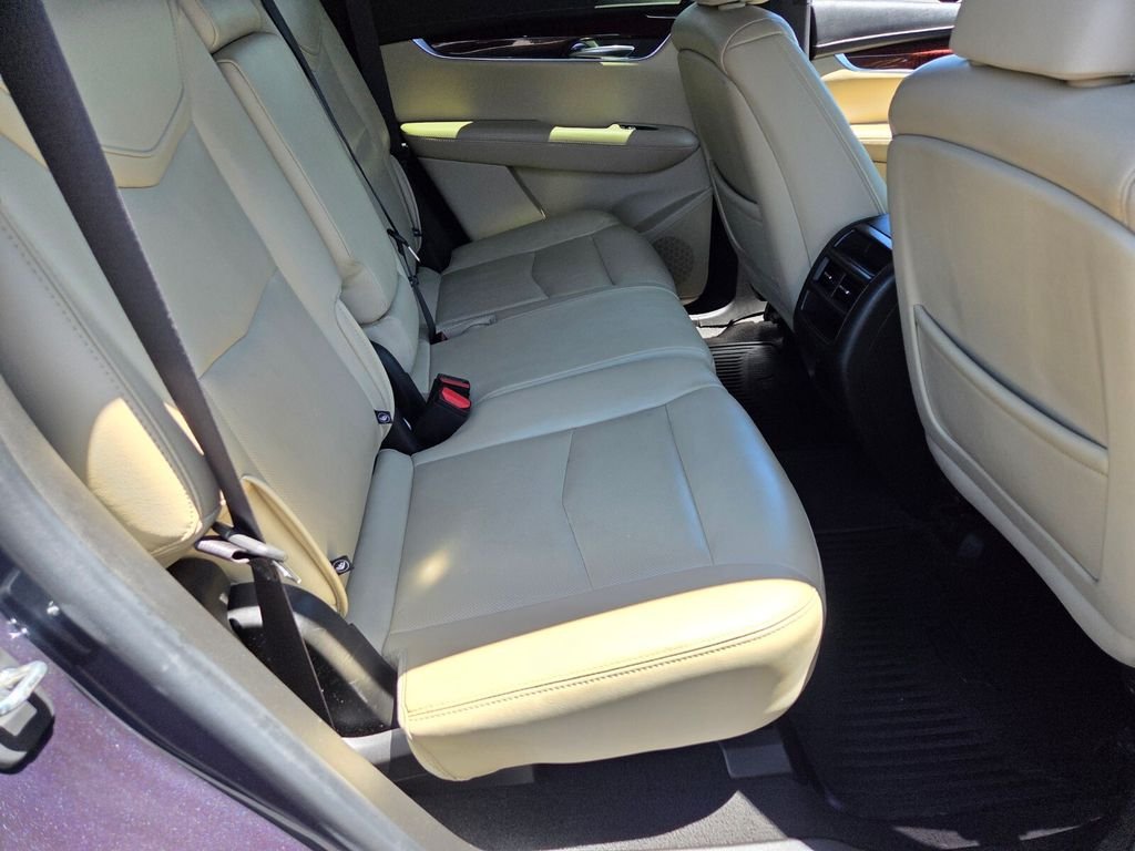 Used 2019 Cadillac XT5 Luxury FWD image 19
