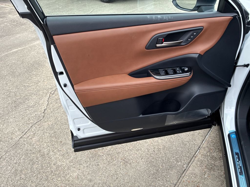 New 2026 Toyota Crown Signia image 12