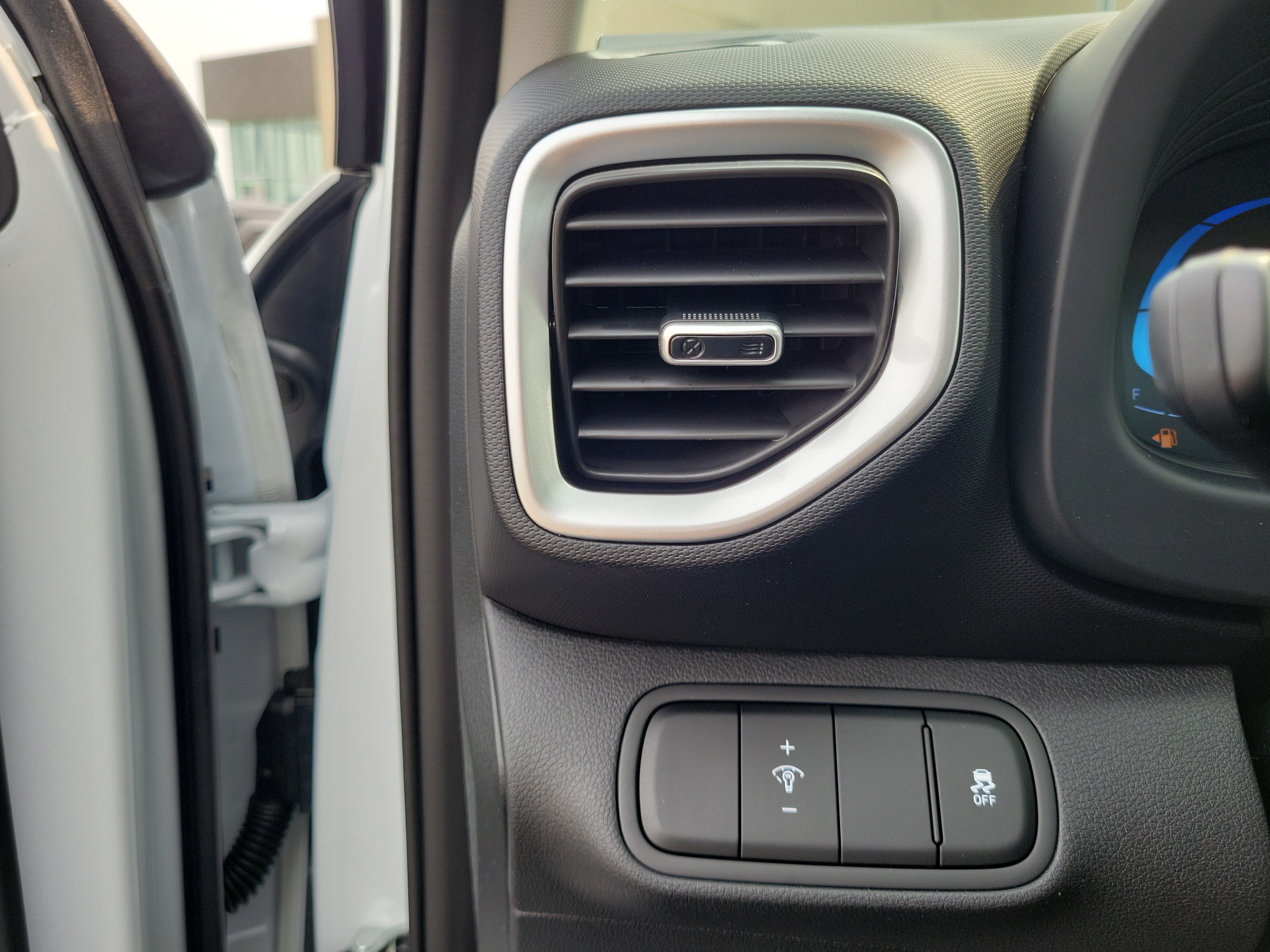 New 2026 Hyundai Venue SEL FWD image 20