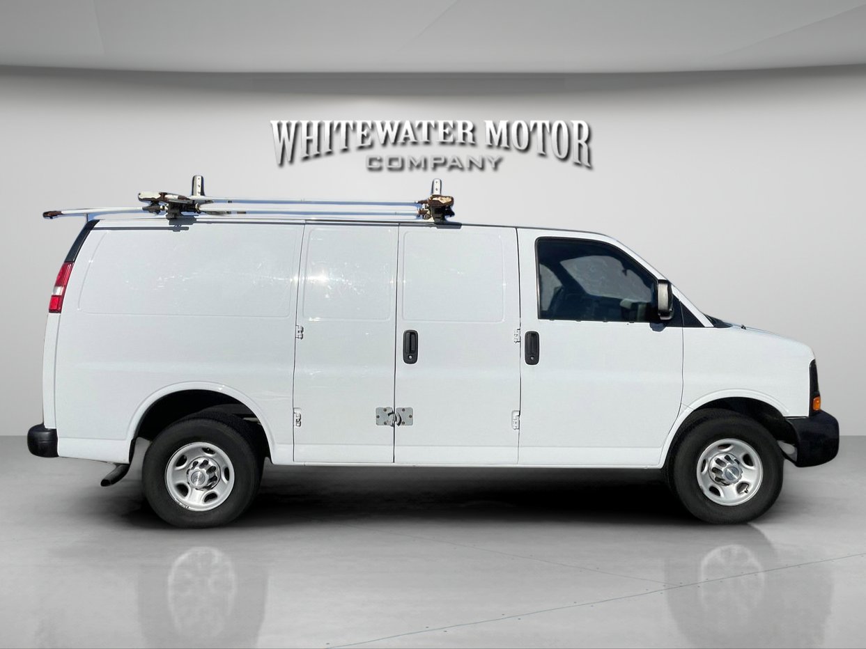 Used 2017 Chevrolet Express 2500 image 6