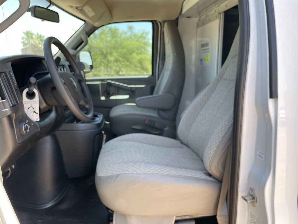 New 2025 GMC Savana 3500 Work Van w/ Power Convenience Package image 17