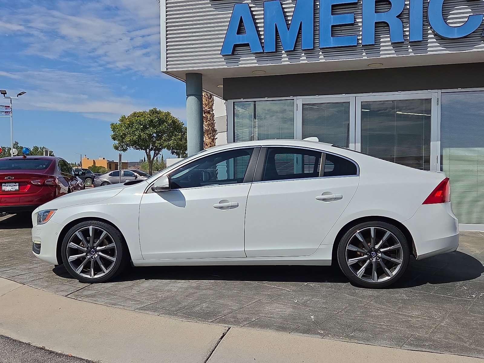 Used 2015 Volvo S60 T6 Platinum FWD image 3