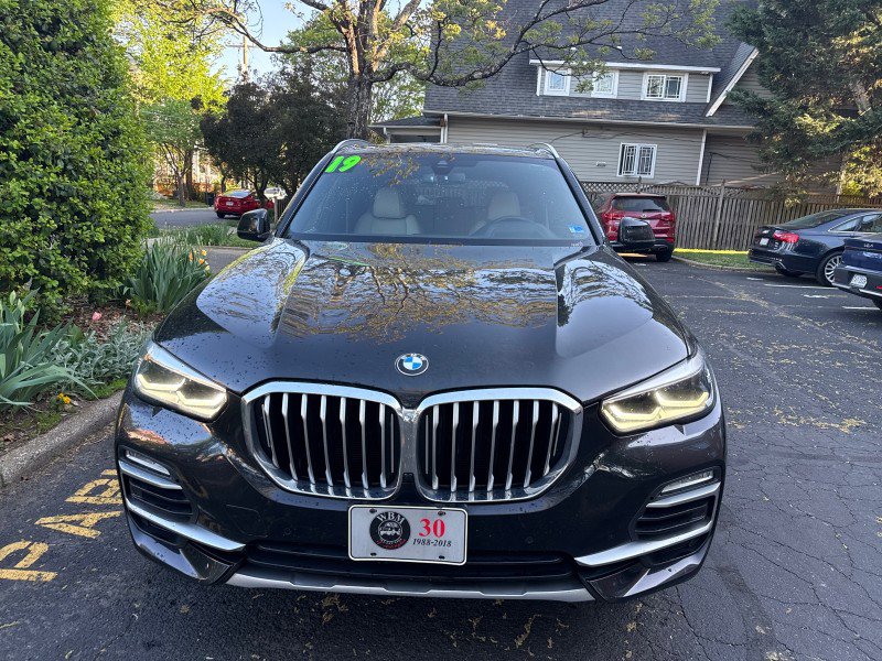 Used 2019 BMW X5 xDrive40i w/ Premium Package 2 image 9