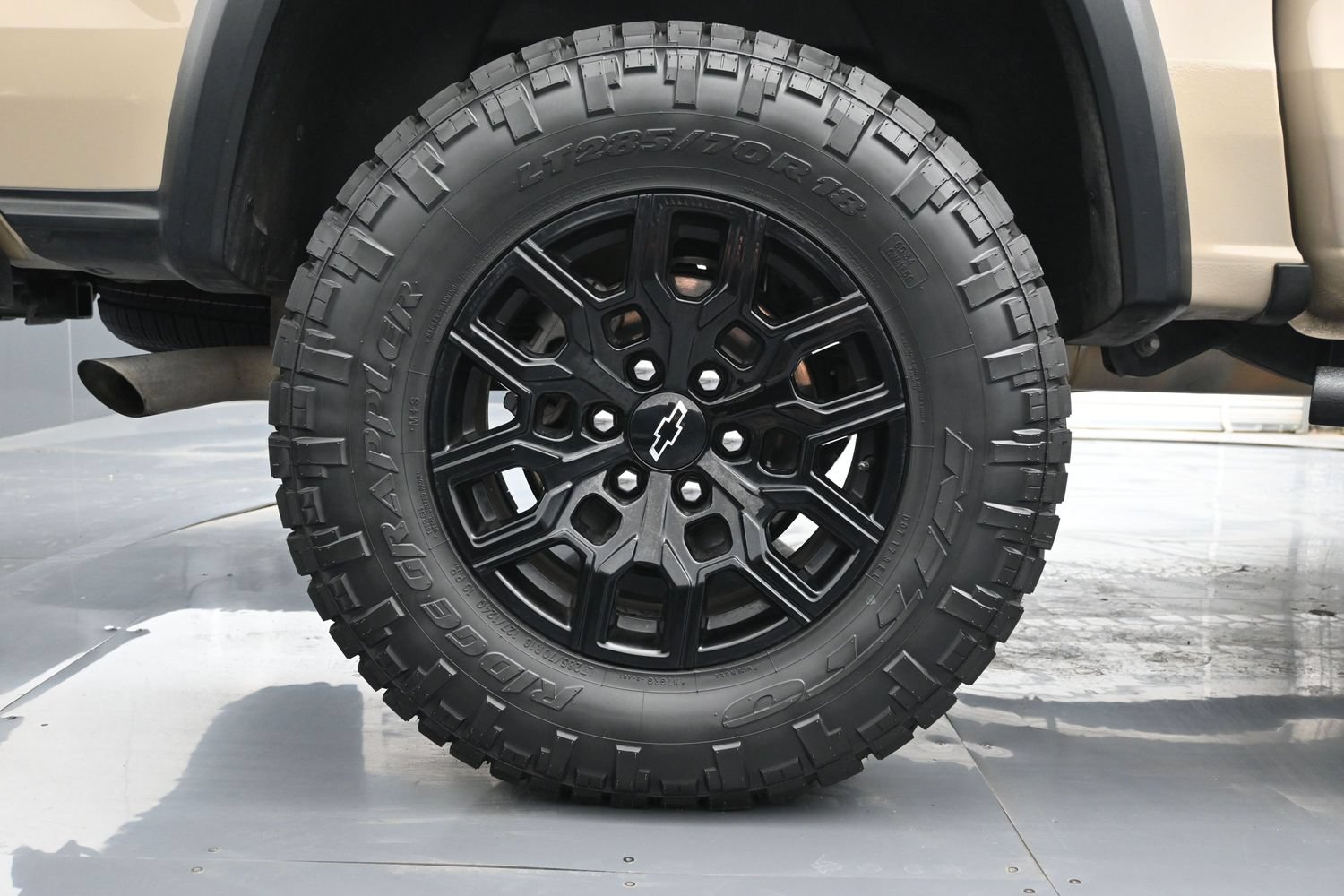 Used 2024 Chevrolet Colorado Trail Boss w/ Advanced Trailering Package AWD/4WD image 18