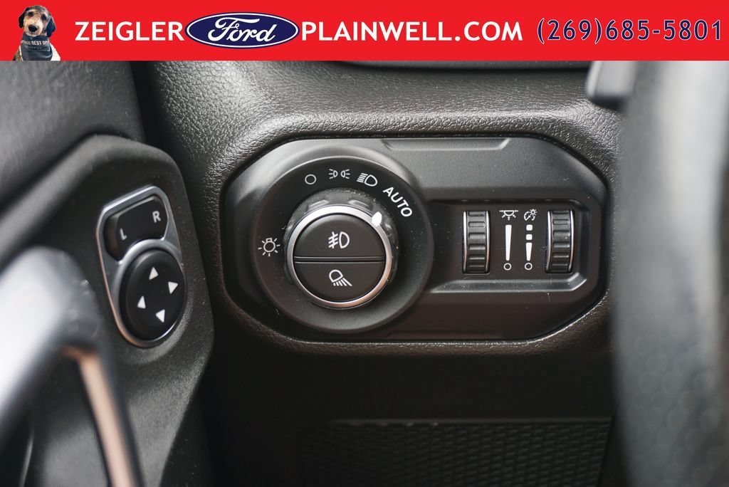 Used 2022 Jeep Gladiator Mojave w/ Cold Weather Group AWD/4WD image 29