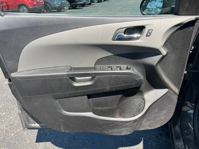 Used 2015 Chevrolet Sonic LT FWD image 21