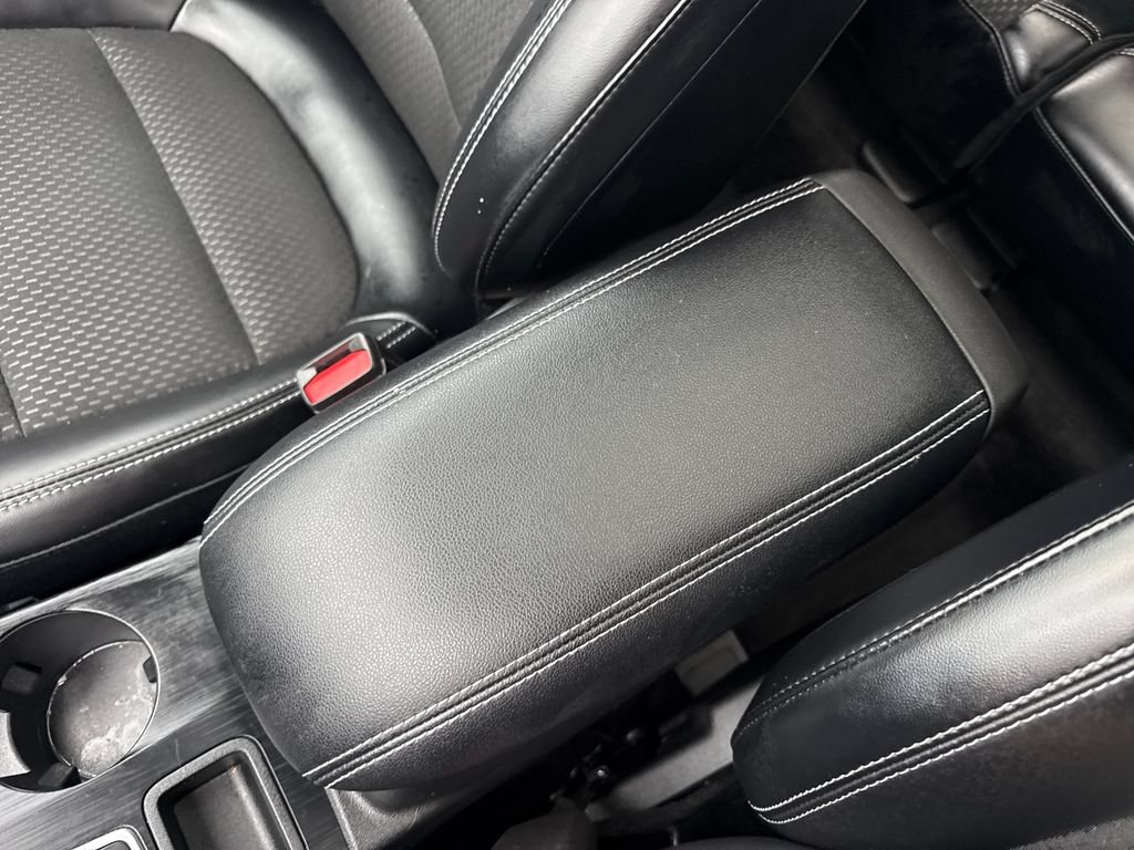 Used 2025 Ford Escape SE FWD image 42