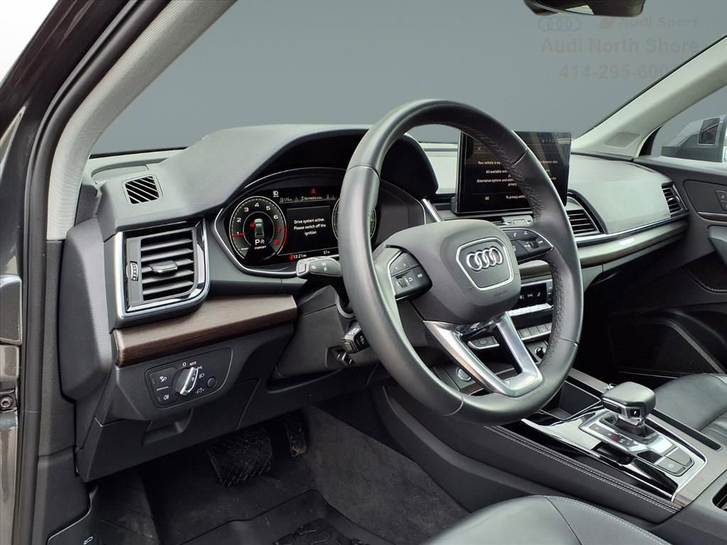 Used 2023 Audi Q5 2.0T Premium Plus w/ Premium Plus Package image 9