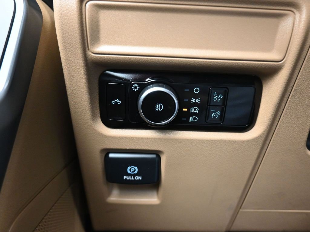 Used 2023 Ford F150 XLT image 27