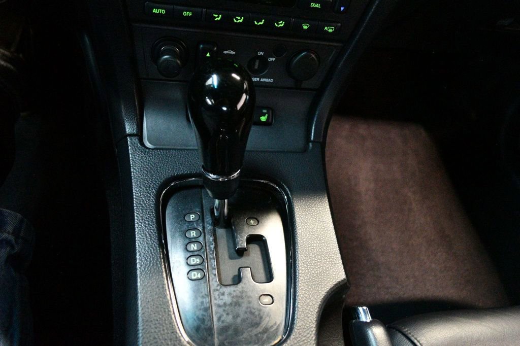 Used 2004 Ford Thunderbird RWD image 36