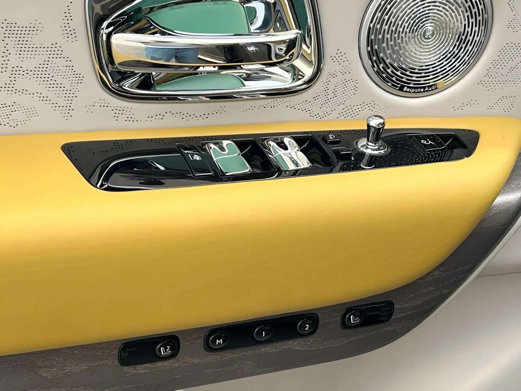 New 2026 Rolls-Royce Cullinan AWD/4WD image 21
