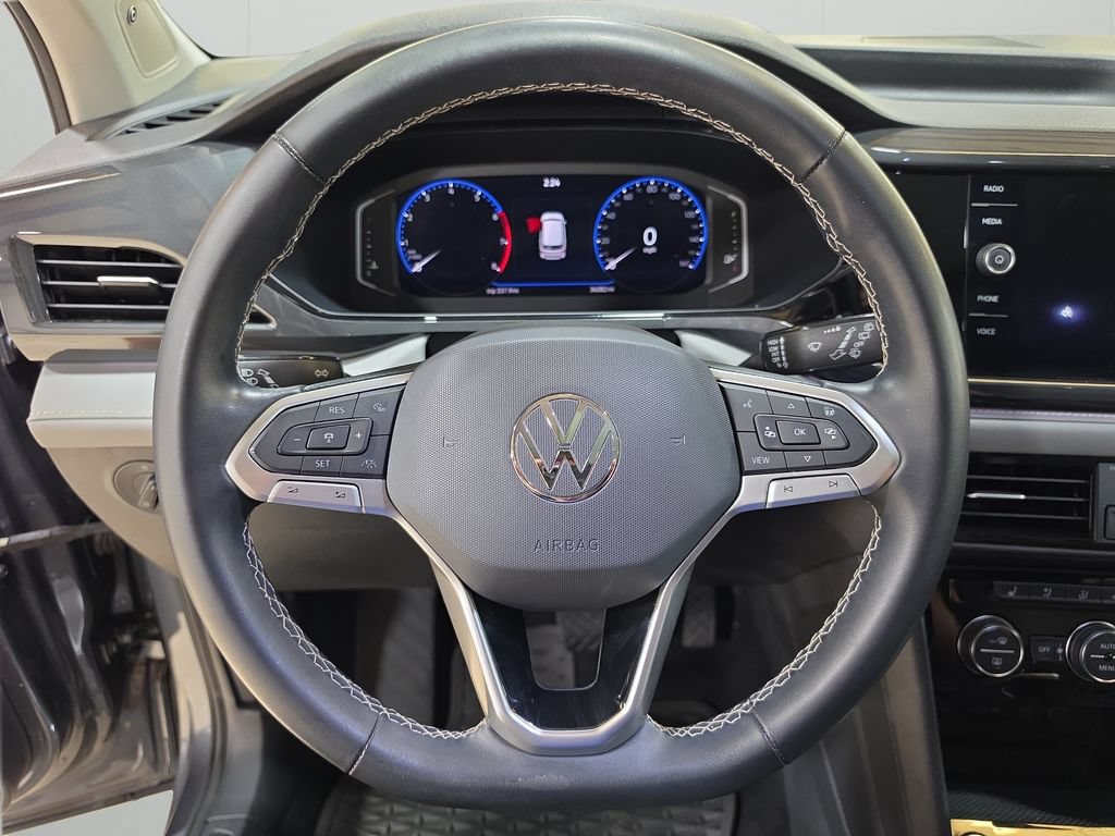 Used 2022 Volkswagen Taos SEL w/ Panoramic Sunroof Package AWD/4WD image 19