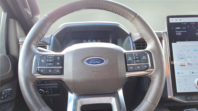 Used 2024 Ford Expedition King Ranch image 13
