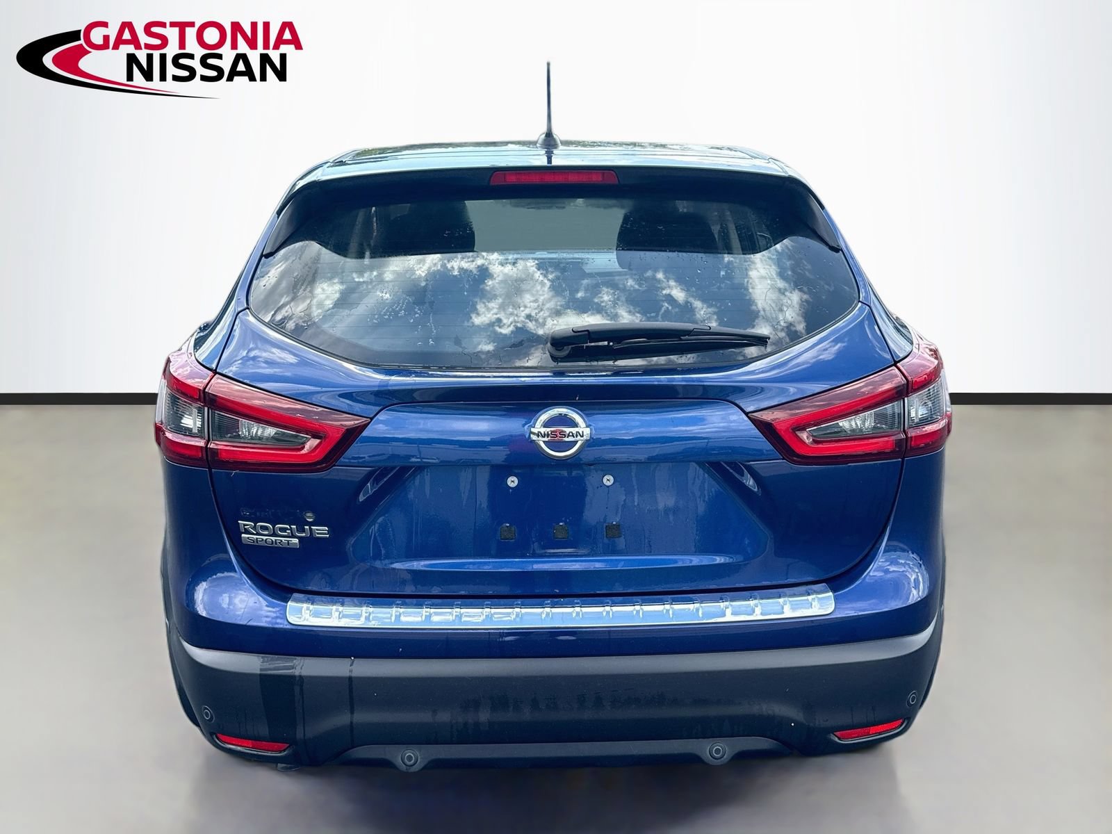 Used 2020 Nissan Rogue Sport S FWD image 7