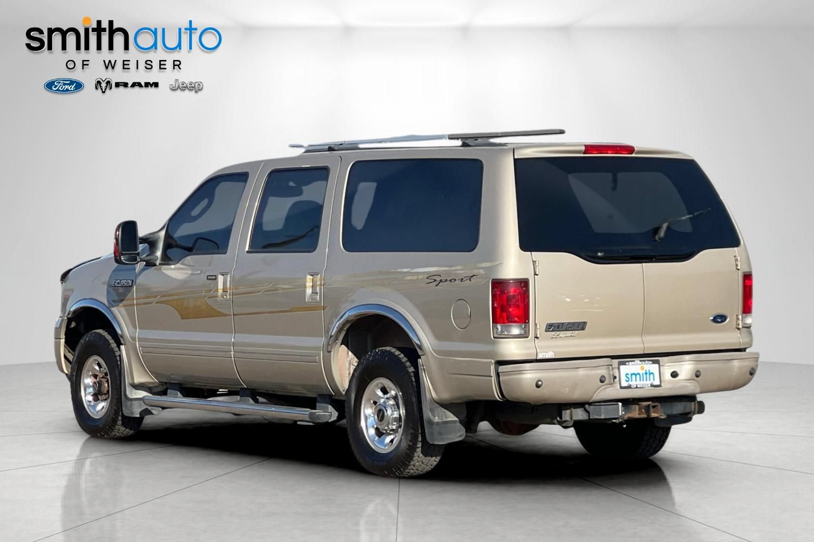 Used 2005 Ford Excursion Limited AWD/4WD image 7