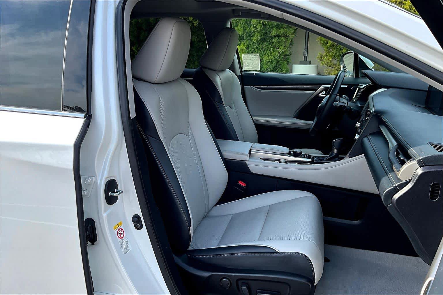 Used 2019 Lexus RX 350 FWD w/ Accessory Package image 8