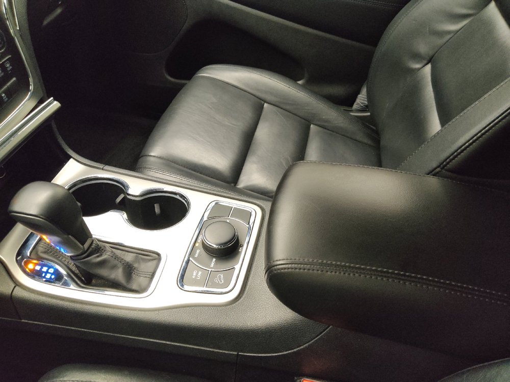 Used 2018 Jeep Grand Cherokee Limited AWD/4WD image 26