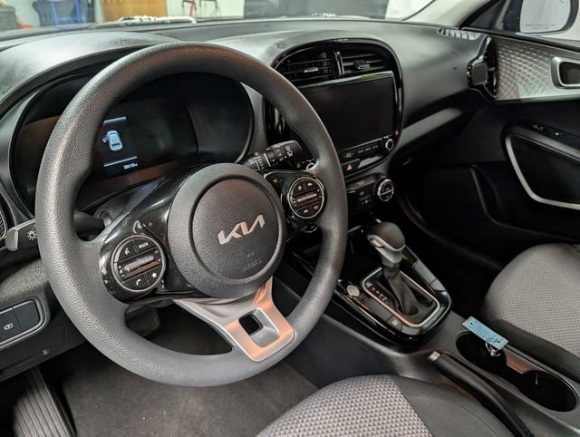 Used 2024 Kia Soul S FWD image 15