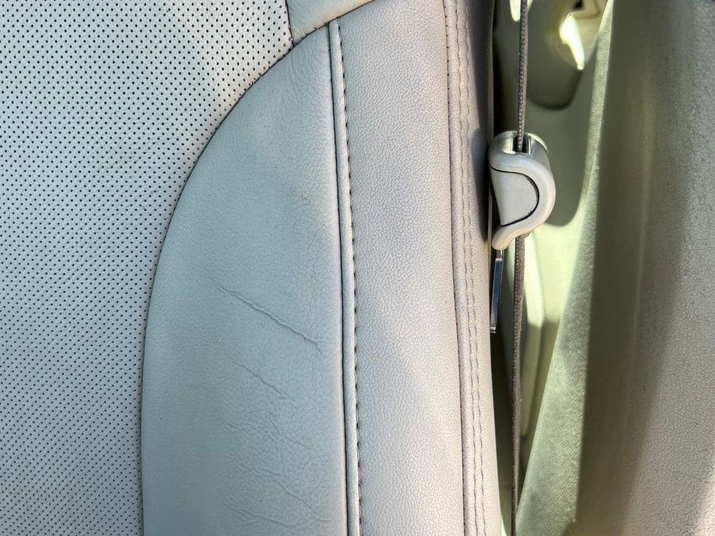 Used 2014 Lincoln MKS AWD image 12