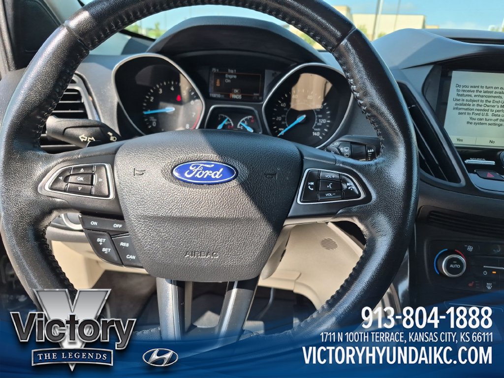 Used 2017 Ford Escape Titanium AWD/4WD image 16