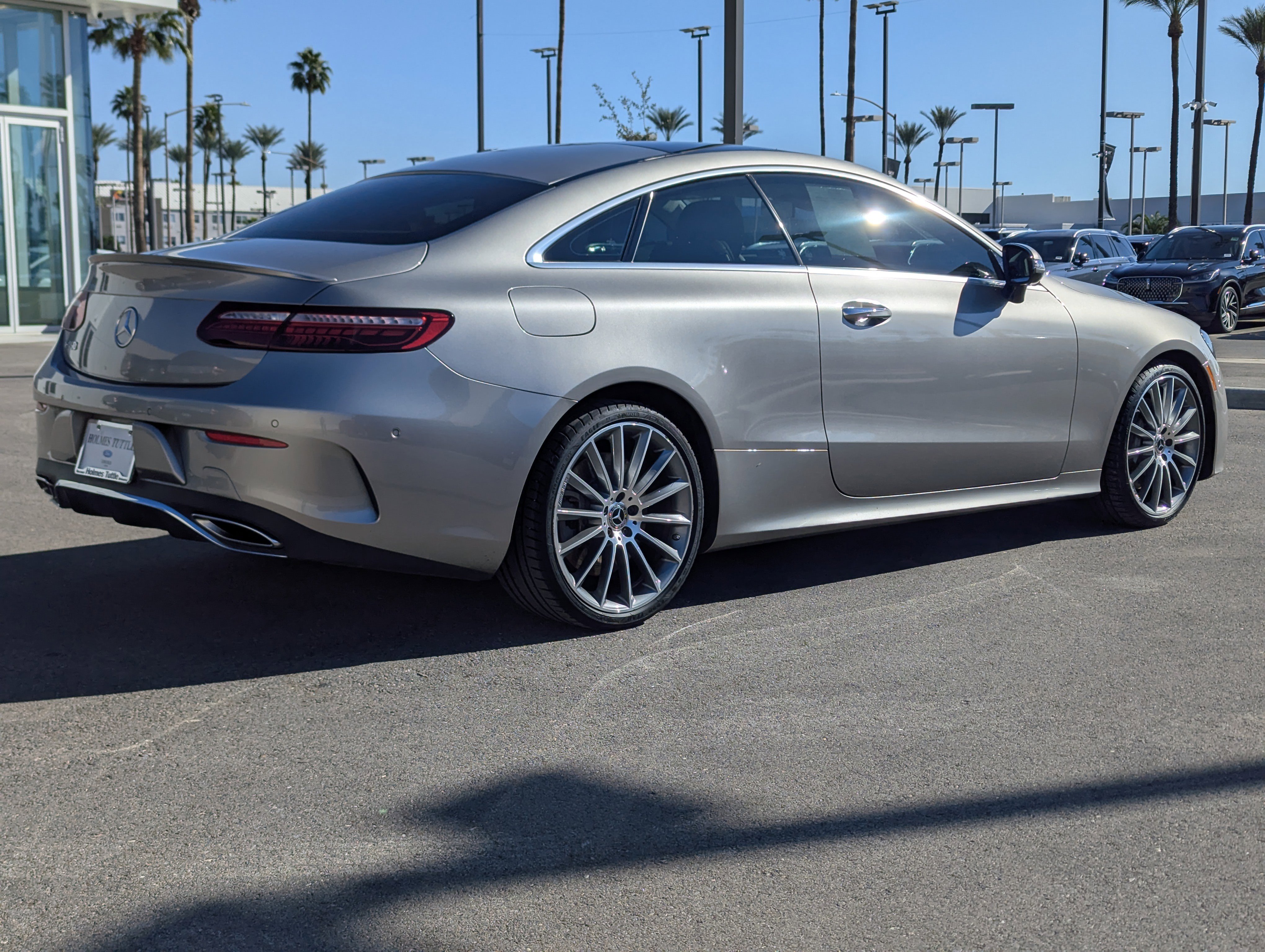 Used 2022 Mercedes-Benz E 450 Coupe image 2