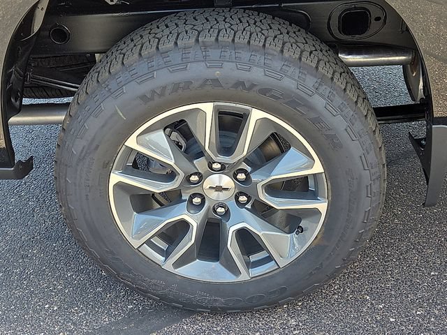 New 2026 Chevrolet Silverado 1500 RST w/ Z71 Off-Road Package AWD/4WD image 6