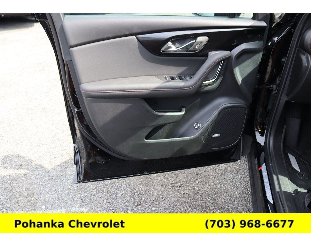 New 2025 Chevrolet Blazer RS w/ Driver Confidence II Package image 25
