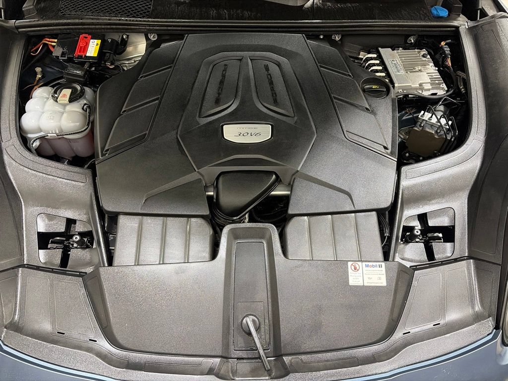 Used 2020 Porsche Cayenne AWD/4WD image 17