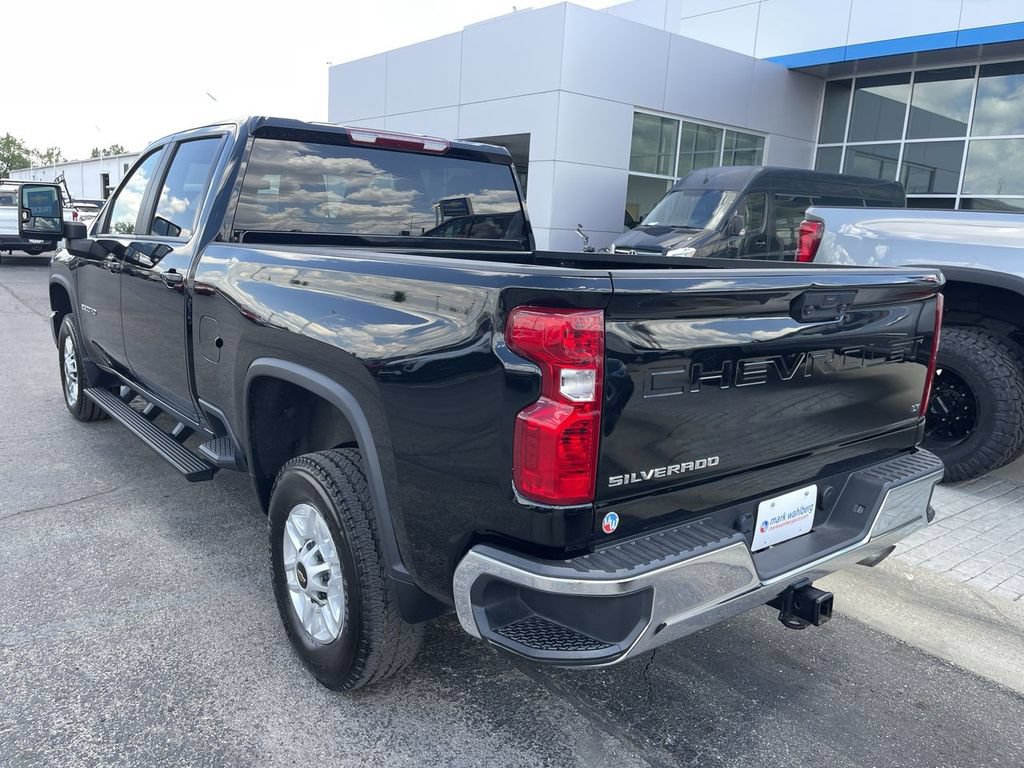 Used 2025 Chevrolet Silverado 2500 LT w/ Convenience Package AWD/4WD image 7