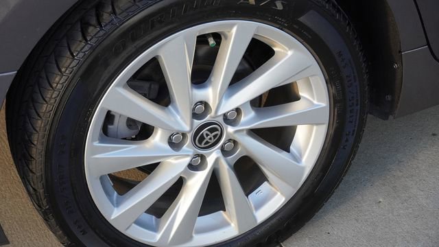 Used 2024 Toyota Camry LE image 10