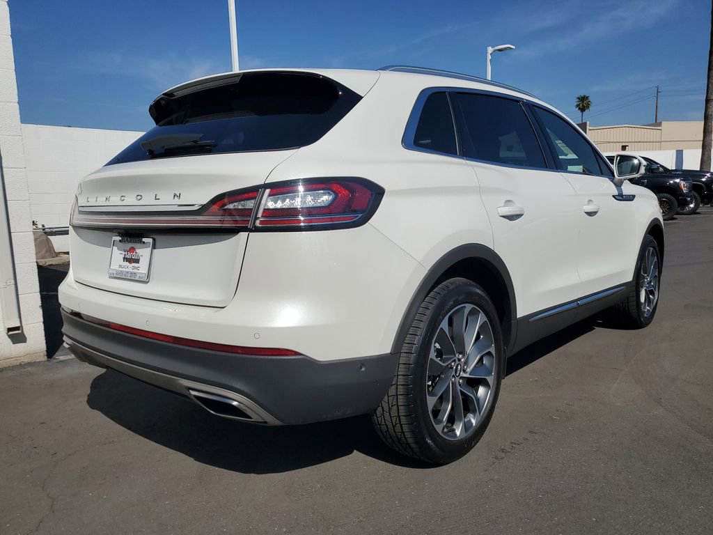 Used 2023 Lincoln Nautilus Reserve w/ Equipment Group 201A image 4