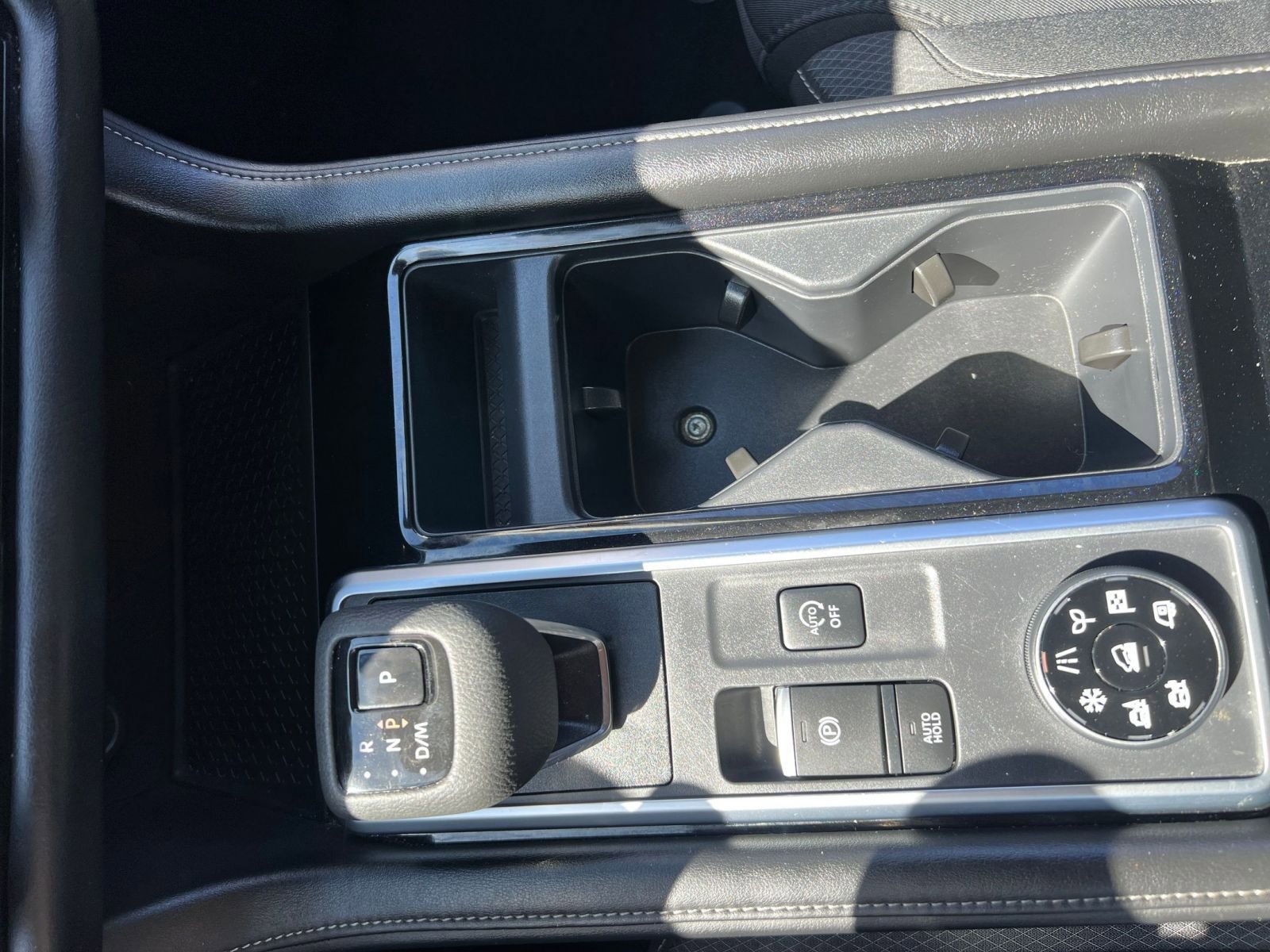 Used 2025 Nissan Pathfinder SV AWD/4WD image 43