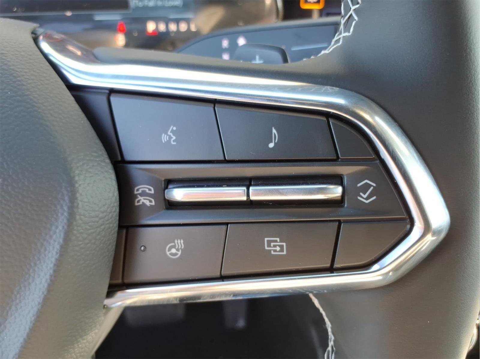 New 2026 Chevrolet Traverse LT image 21