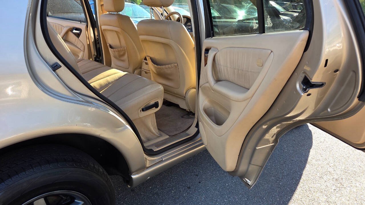 Used 2001 Mercedes-Benz ML 320 4MATIC image 41