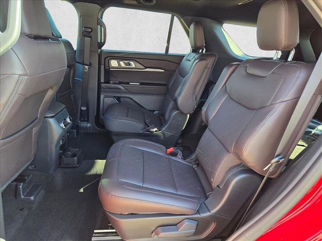 New 2026 Ford Explorer Platinum RWD image 16