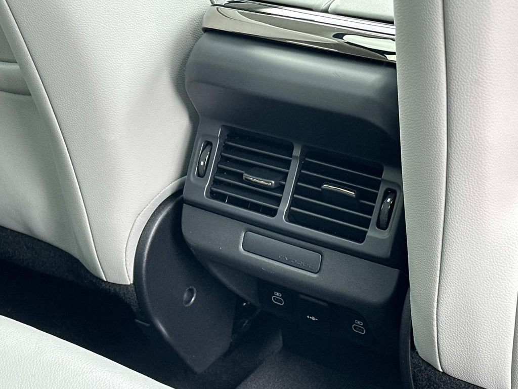 Used 2025 Land Rover Range Rover Evoque S image 35