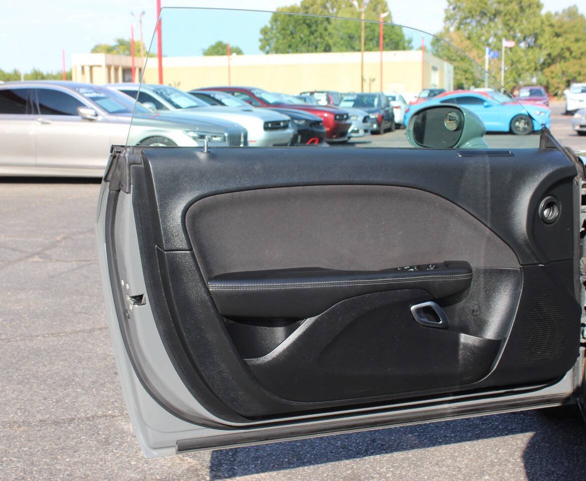 Used 2019 Dodge Challenger SXT AWD/4WD image 15