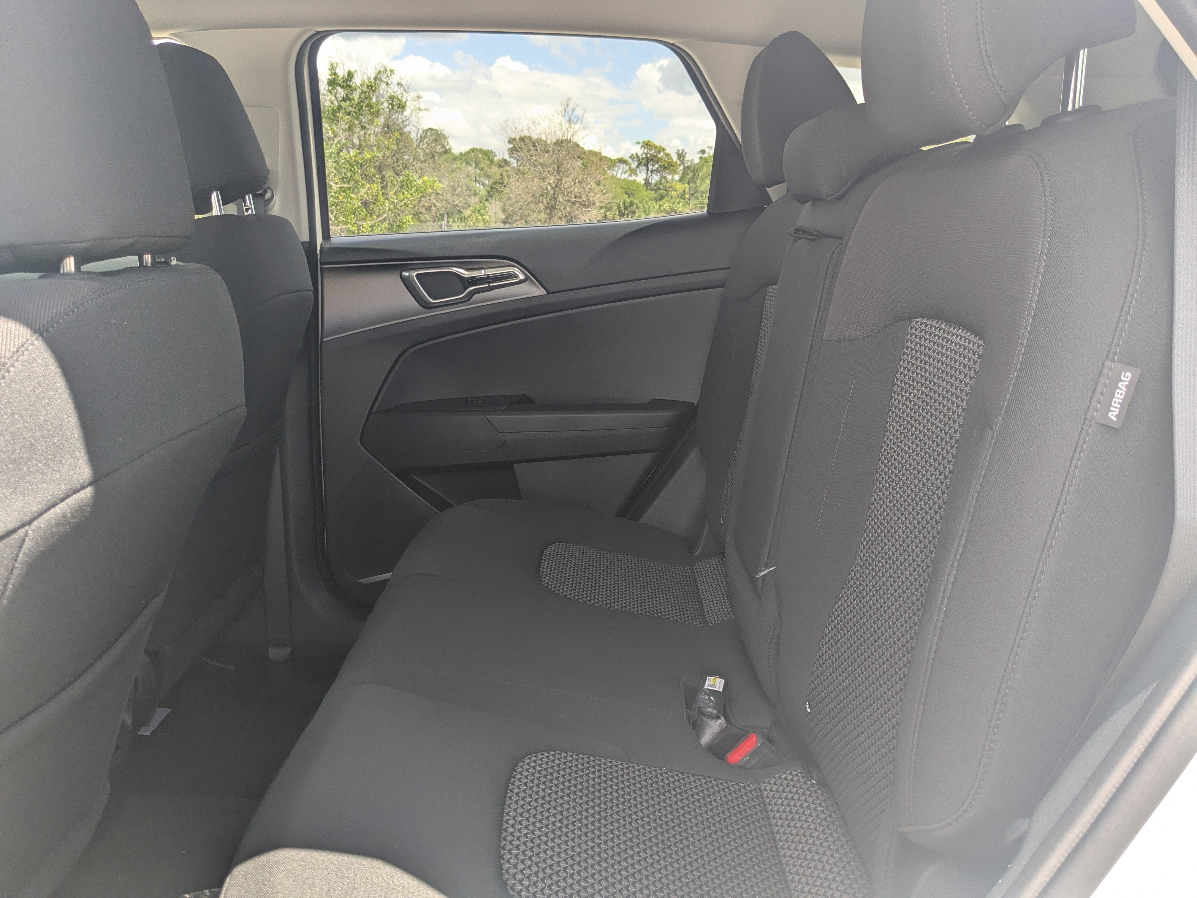 New 2026 Kia Sportage LX FWD image 16