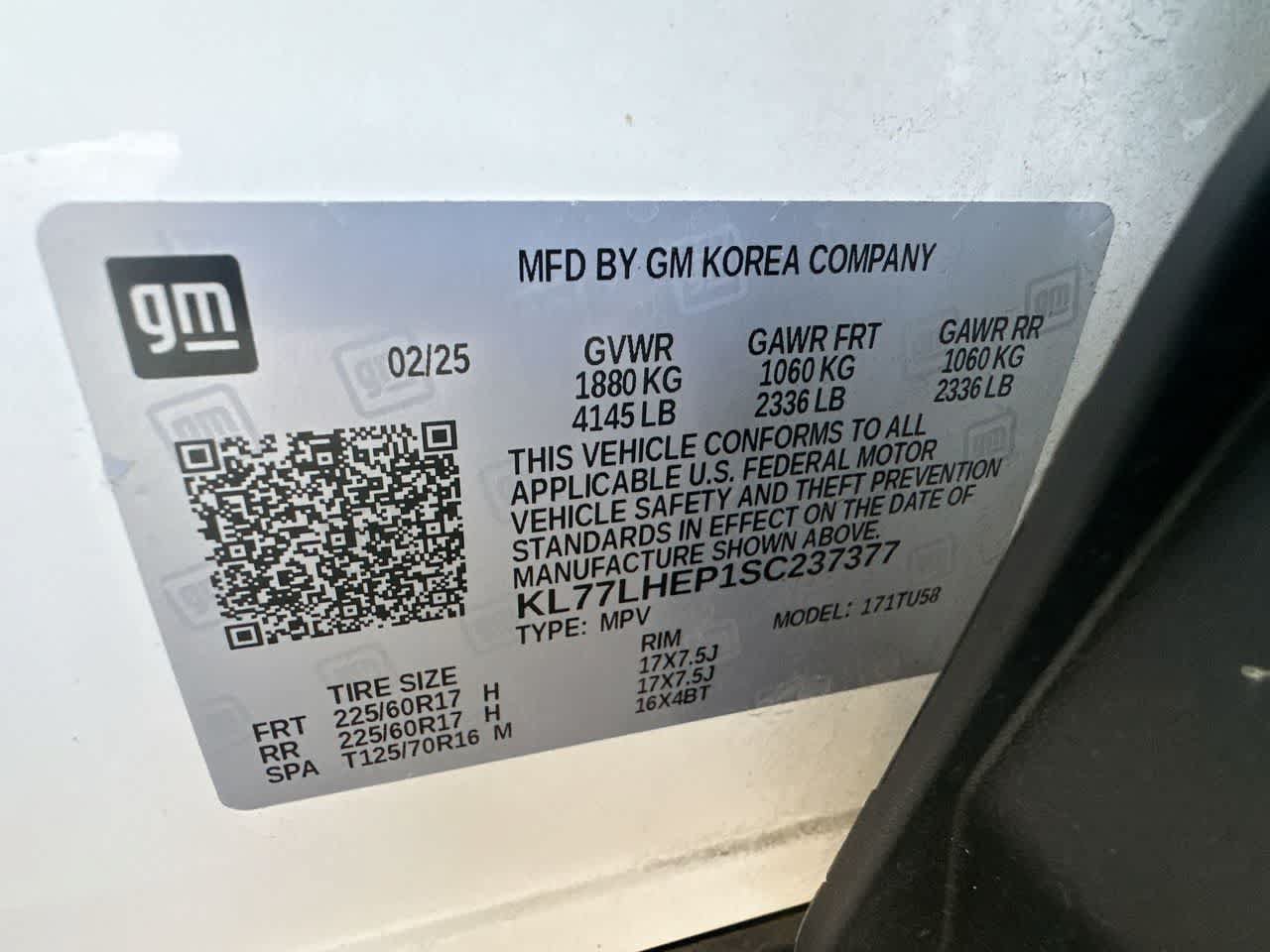 Used 2025 Chevrolet Trax LT w/ LT Convenience Package FWD image 29