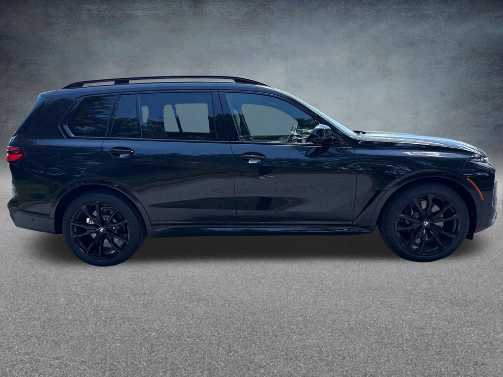 Used 2027 BMW X7 xDrive40i w/ M Sport Package AWD/4WD image 6