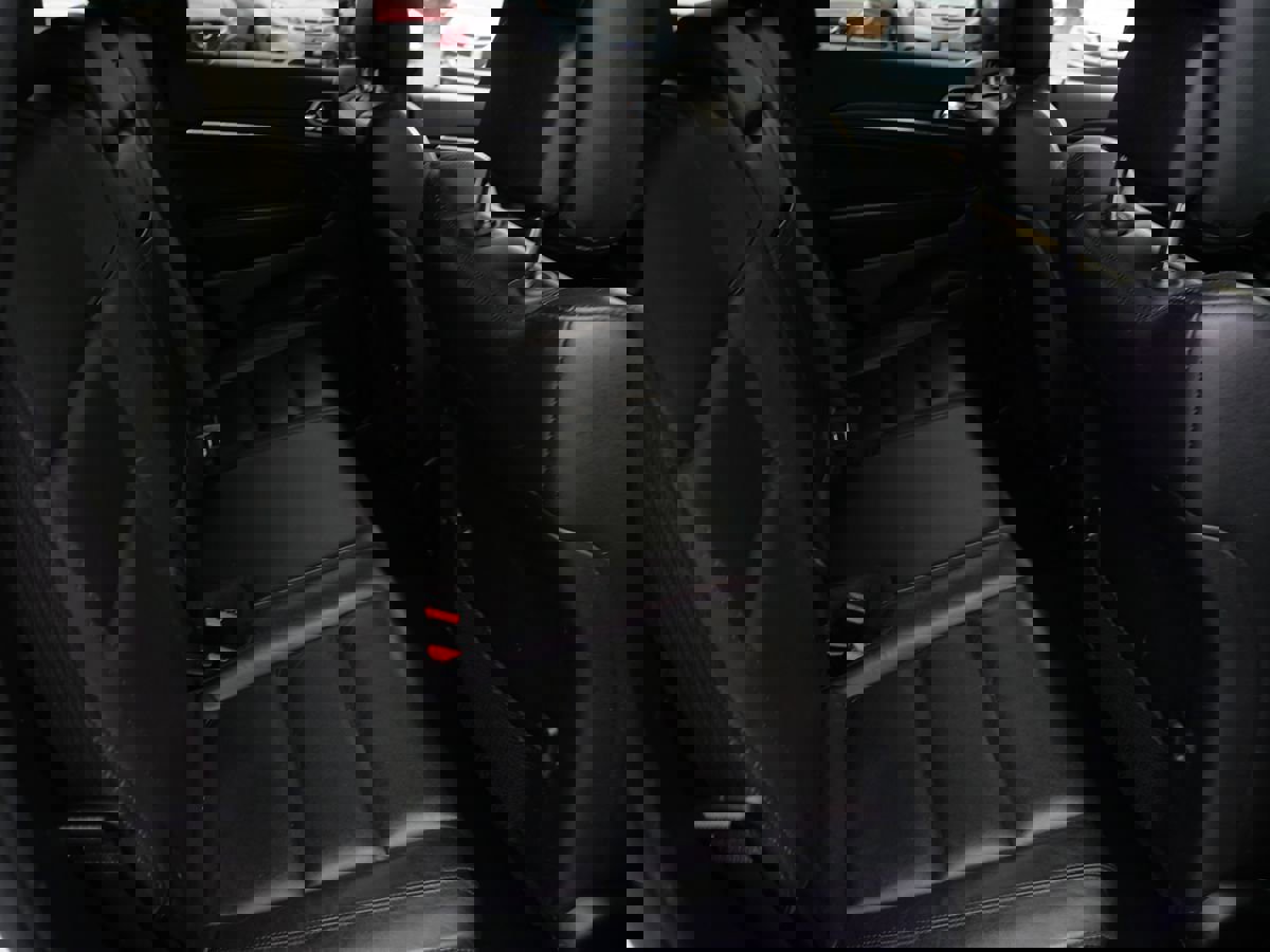 Used 2021 Jeep Grand Cherokee Limited w/ Trailer Tow Group IV image 24