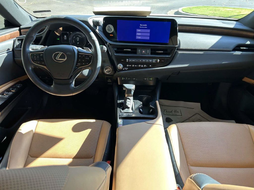 Used 2023 Lexus ES 300h w/ Premium Package FWD image 10