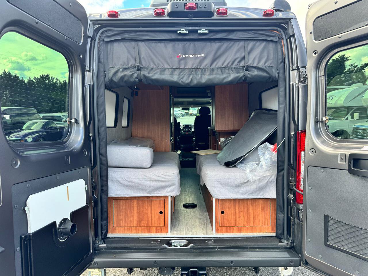 Used 2021 RAM ProMaster 3500 w/ RV Ready Prep Package FWD image 7