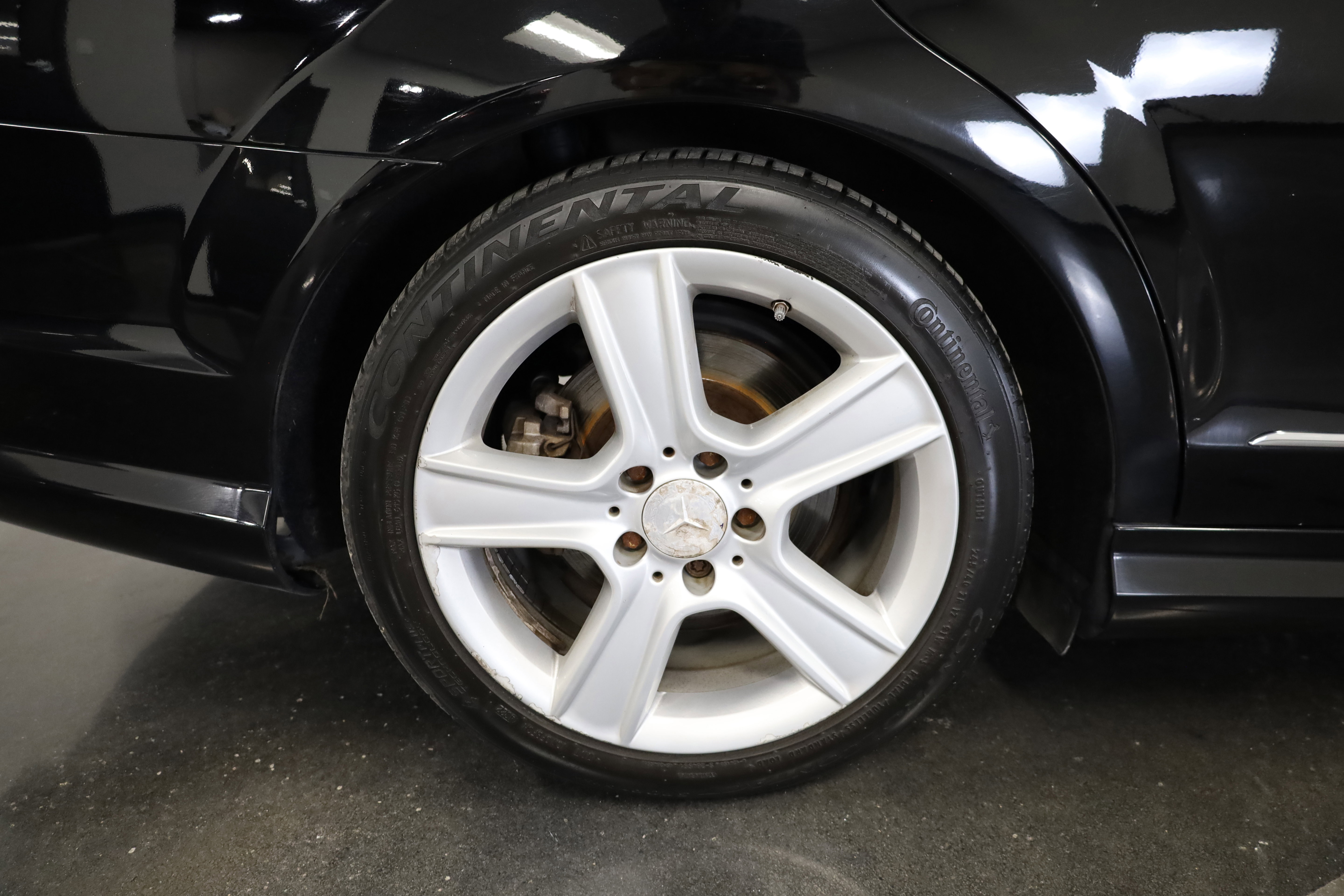 Used 2011 Mercedes-Benz C 300 4MATIC Sedan image 12