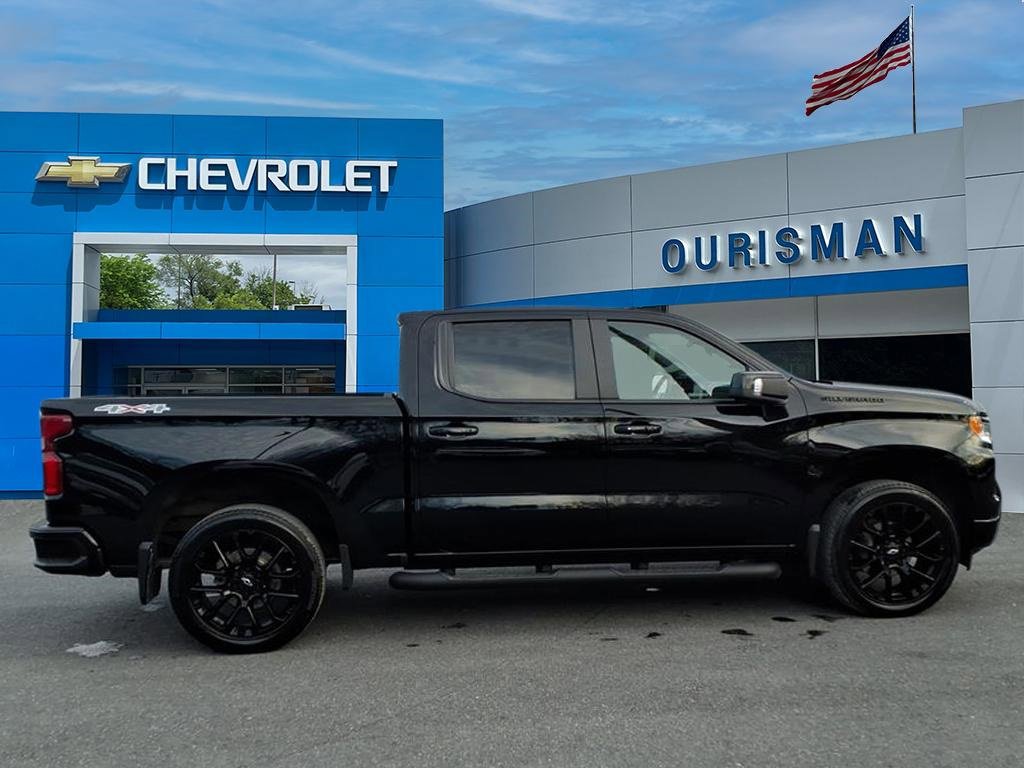 Used 2023 Chevrolet Silverado 1500 RST w/ Convenience Package II image 2