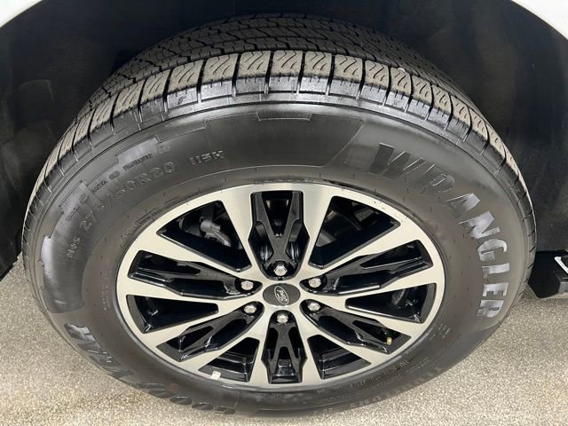 Used 2025 Ford Expedition Max Platinum image 17