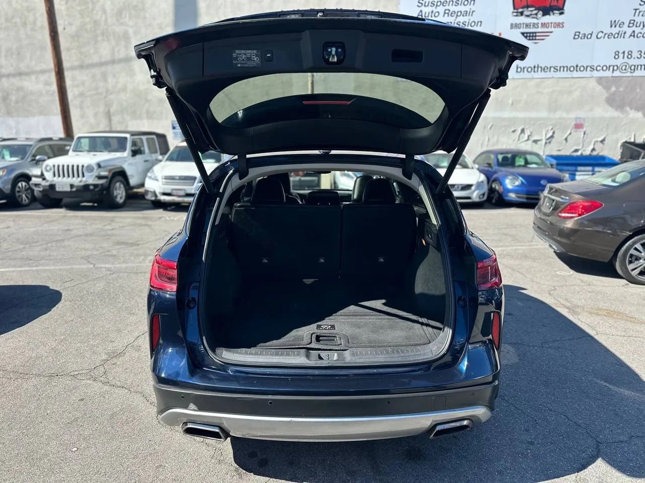 Used 2019 INFINITI QX50 Essential w/ Cargo Package FWD image 31