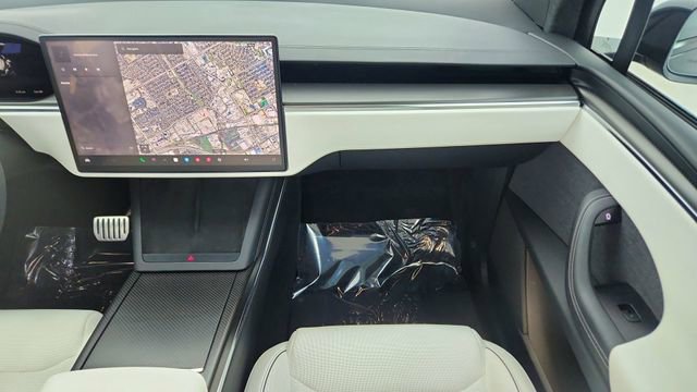 Used 2024 Tesla Model X Plaid image 41