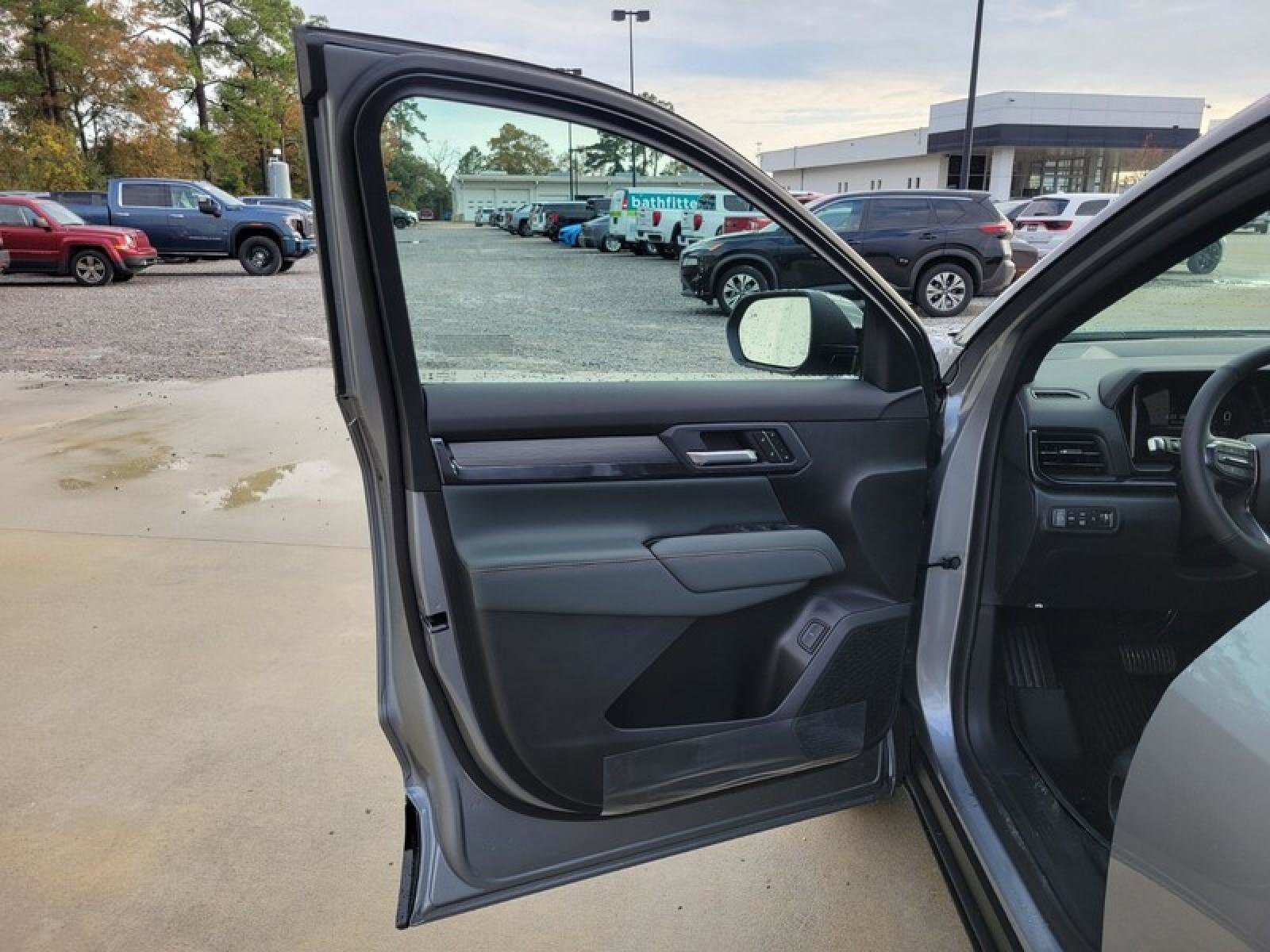 New 2026 GMC Terrain AT4 w/ Convenience Package III image 13