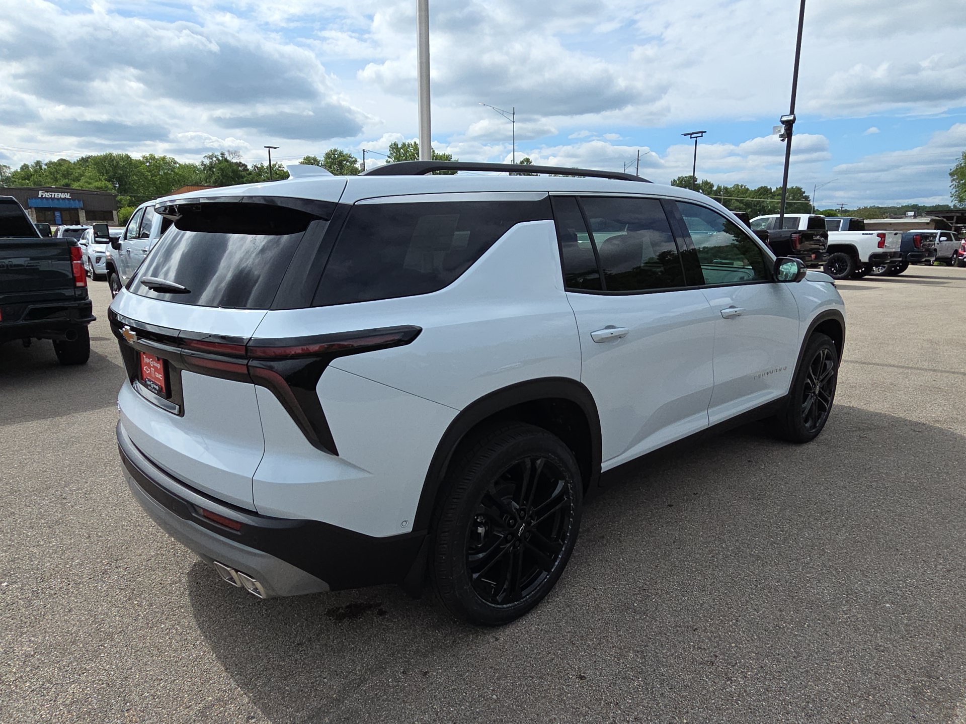 New 2026 Chevrolet Traverse LT w/ Enhanced Driving Package FWD image 8